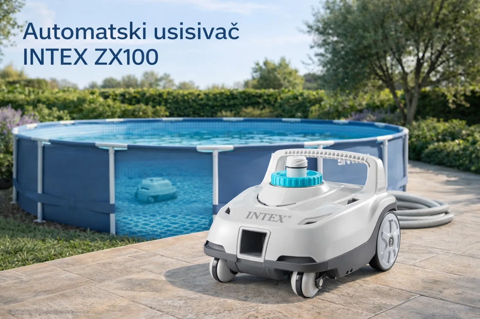INTEX ZX100 automatski usisivač za bazen pored montažnog bazena u uređenom dvorištu
